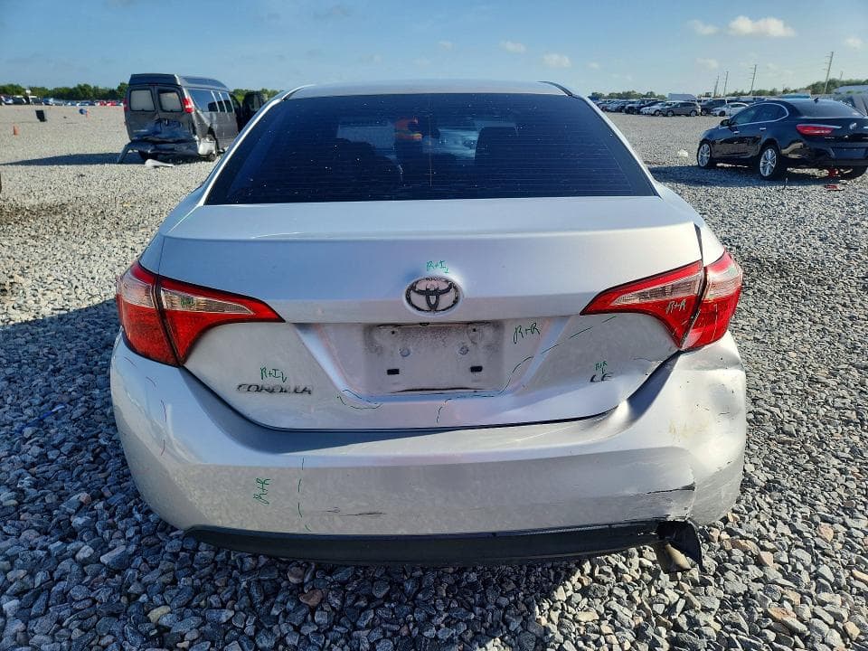 2018 TOYOTA COROLLA LE 6