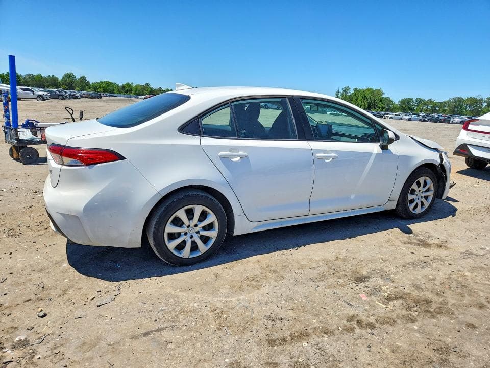 2022 TOYOTA COROLLA LE 3