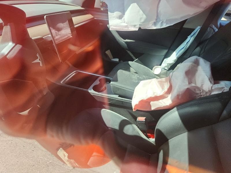 2024 TESLA MODEL Y 9