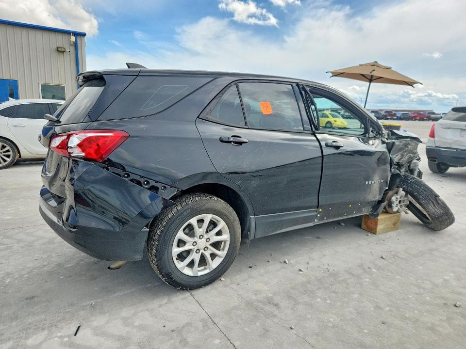 2018 CHEVROLET EQUINOX LS 3