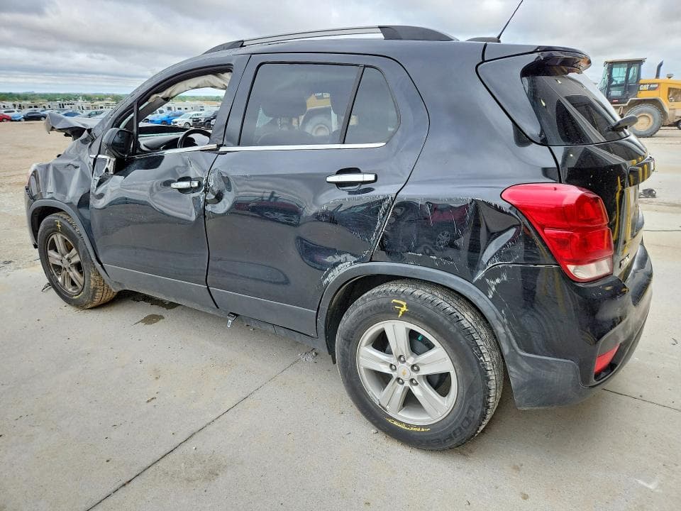 2020 CHEVROLET TRAX 1LT 2