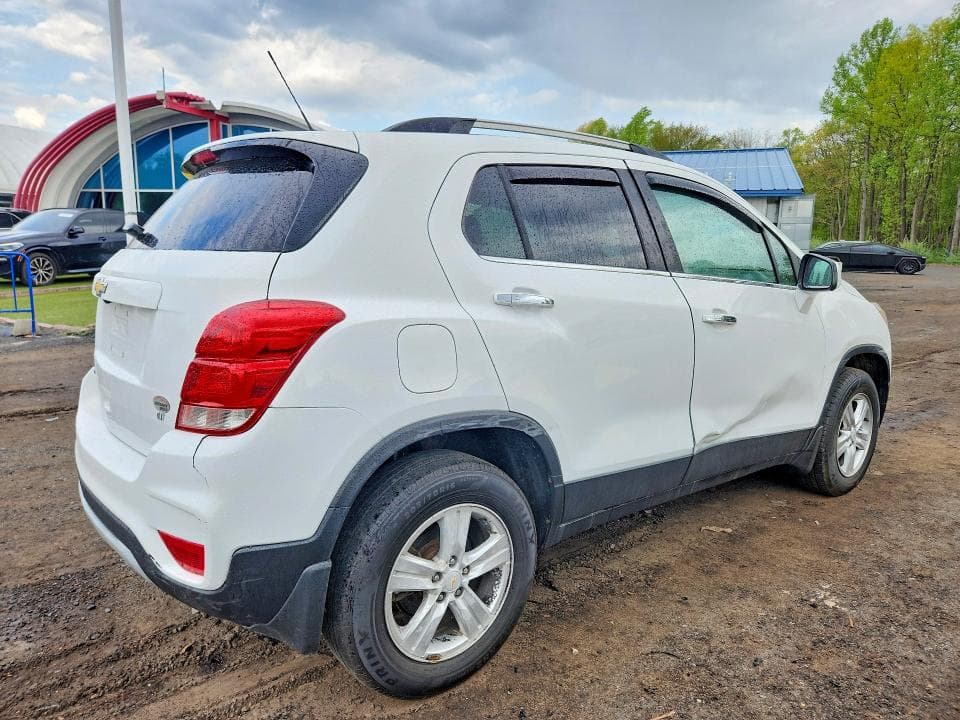 2018 CHEVROLET TRAX 3