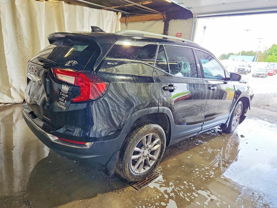 2024 GMC TERRAIN SLT 3