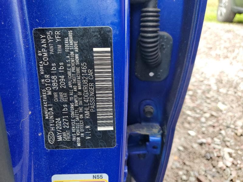 2024 HYUNDAI ELANTRA SE 13