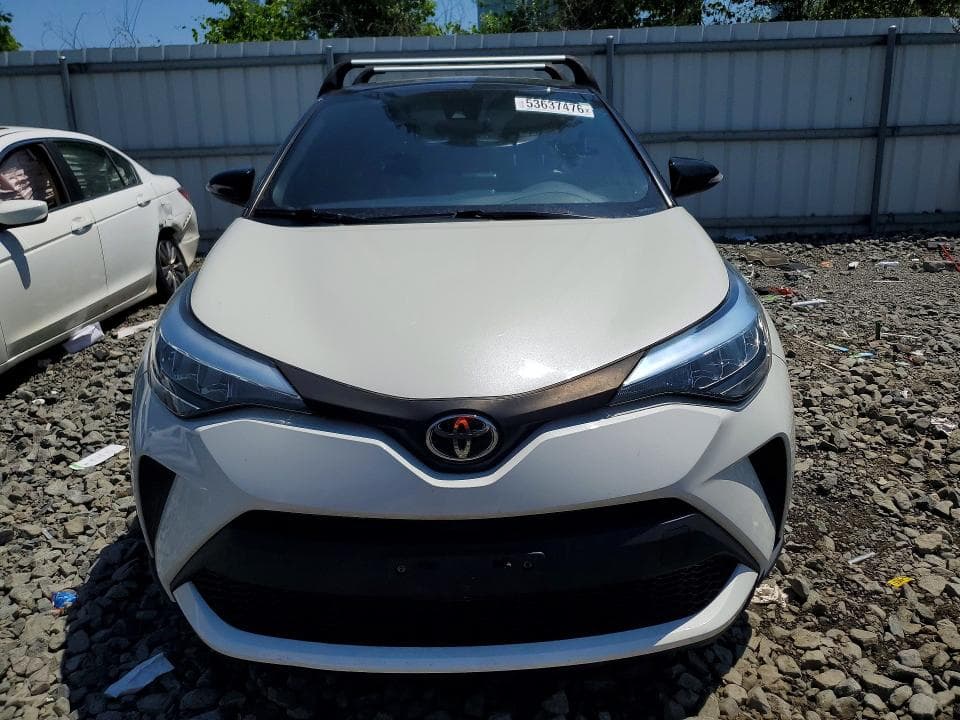 2020 TOYOTA C-HR XLE 5