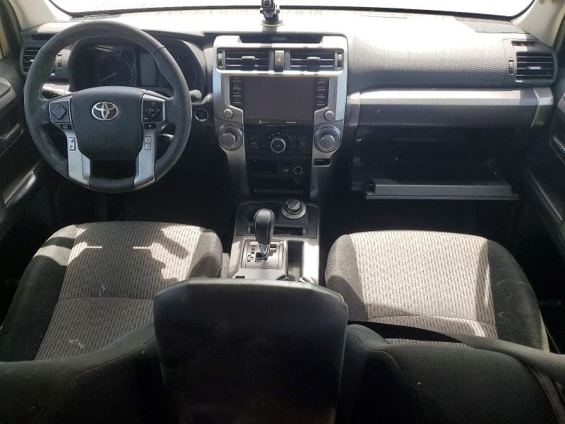 2024 TOYOTA 4RUNNER SR5 8