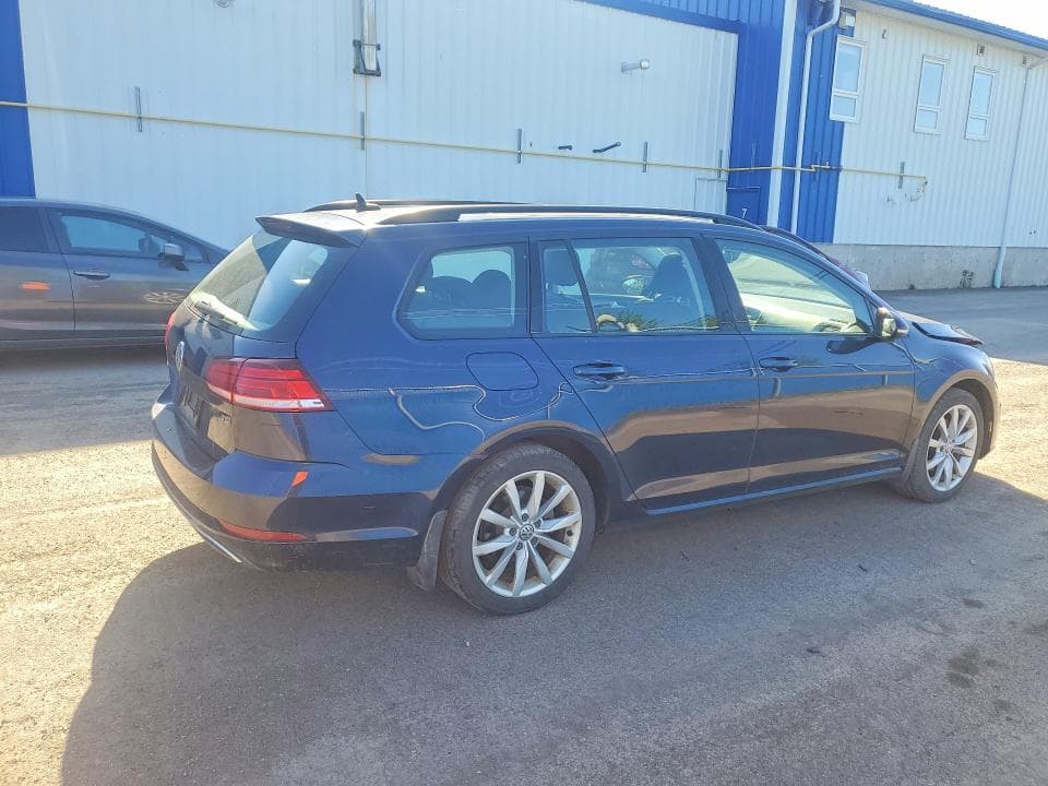 2018 VOLKSWAGEN GOLF SPORTWAGEN S S 3