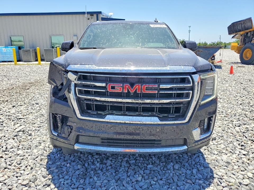 2024 GMC YUKON SLT 9
