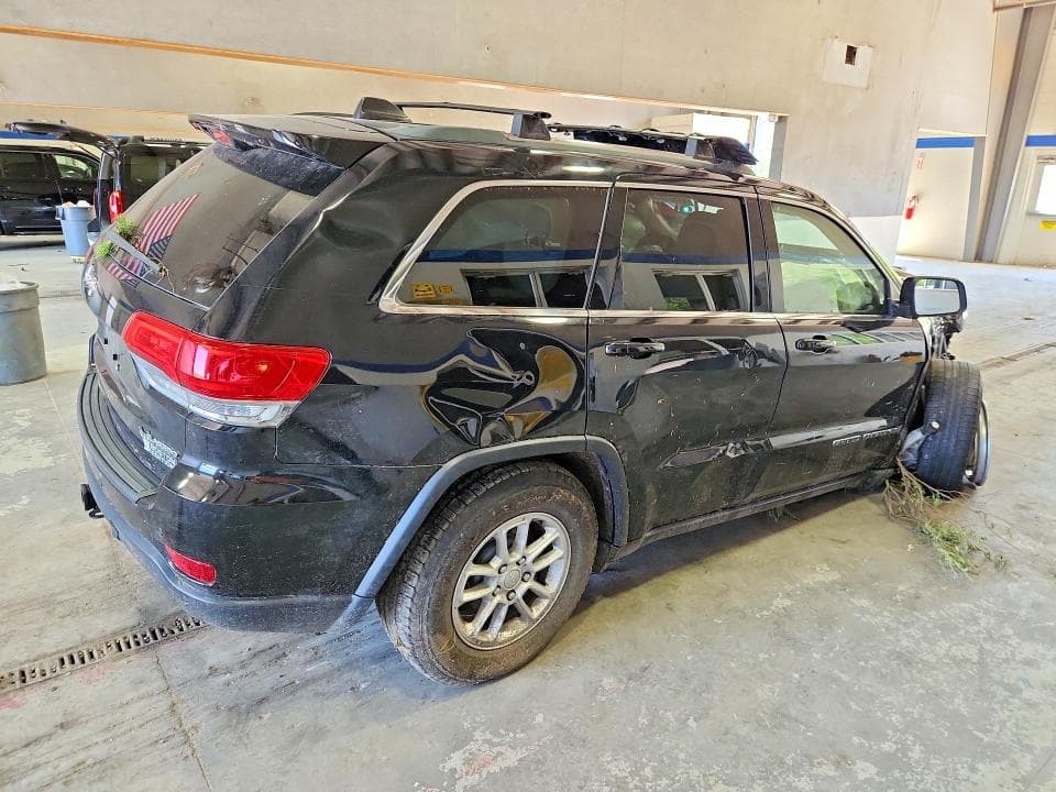 2019 JEEP GRAND CHEROKEE LAREDO 3