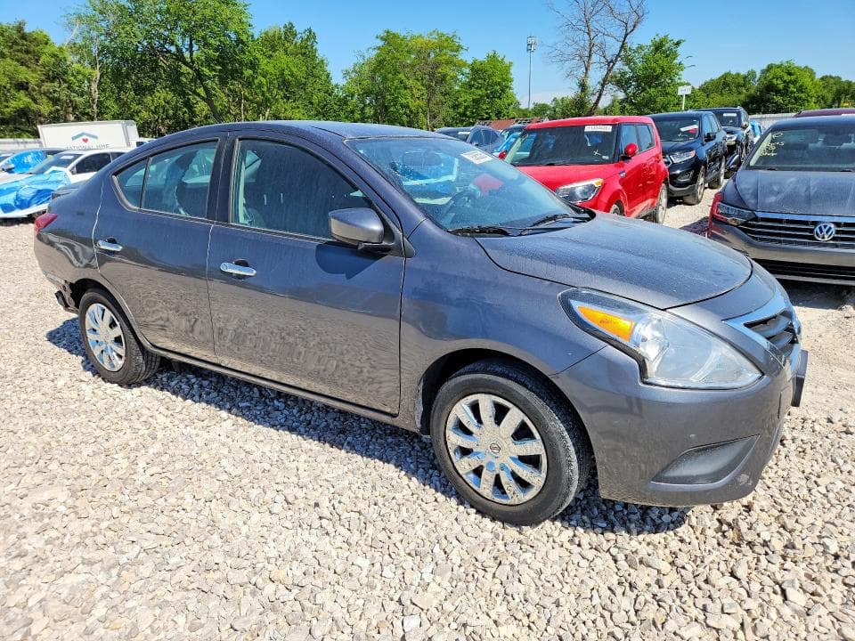 2018 NISSAN VERSA SV 4