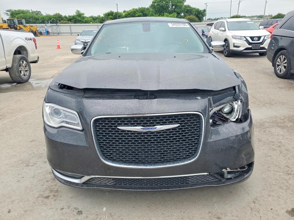 2019 CHRYSLER 300 LIMITED 5