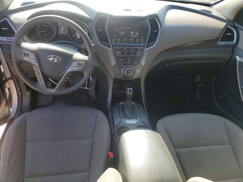 2017 HYUNDAI SANTA FE SE 8
