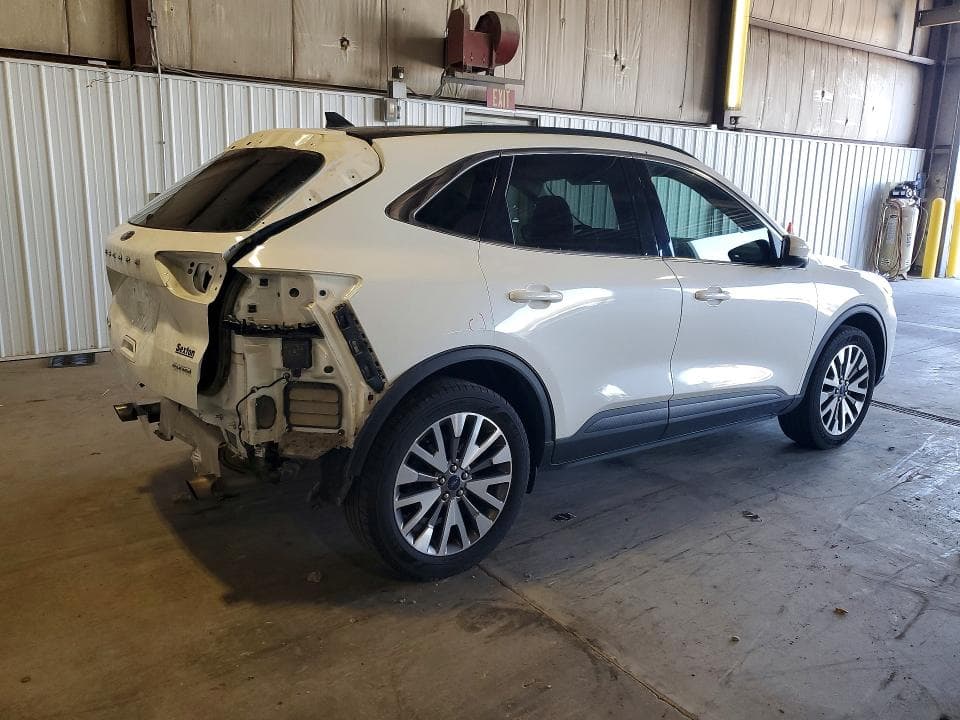 2022 FORD ESCAPE TITANIUM 3