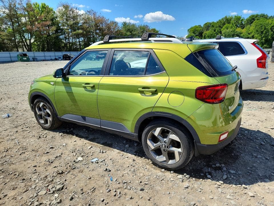 2022 HYUNDAI VENUE SEL 2