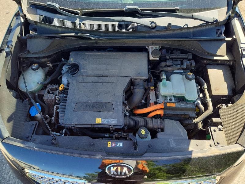 2017 KIA NIRO EX 12