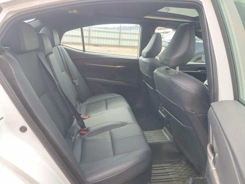 2025 TOYOTA CAMRY XSE 10