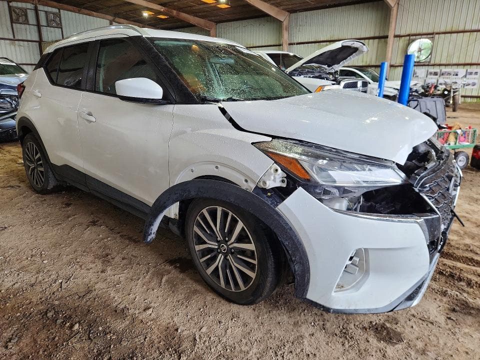 2021 NISSAN KICKS SV 4