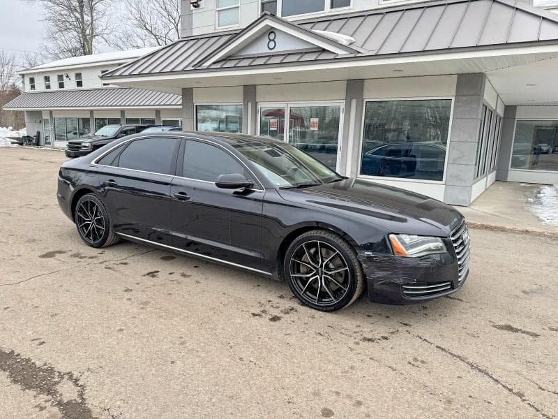 2011 AUDI A8 - 1