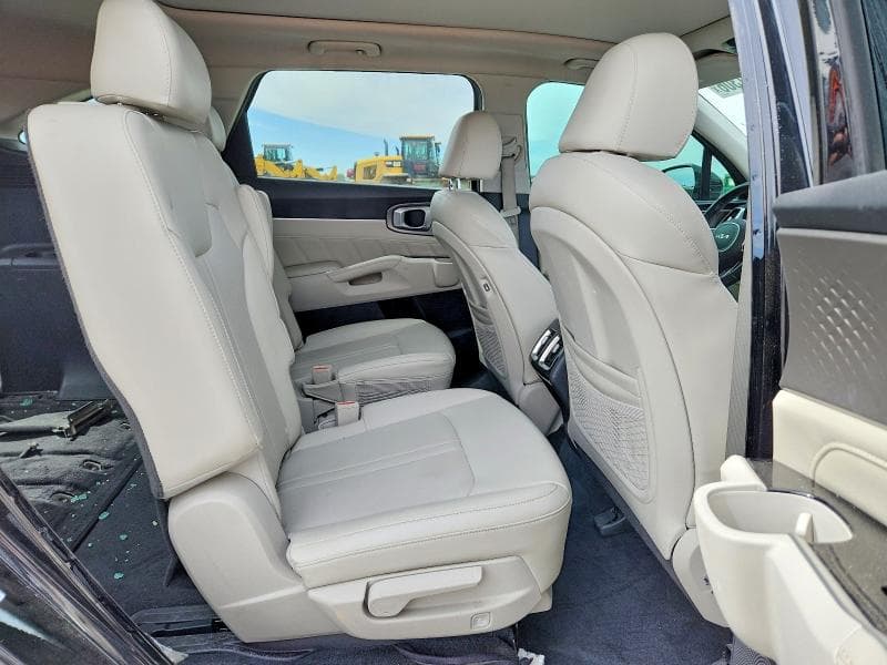 2022 KIA SORENTO SX 11