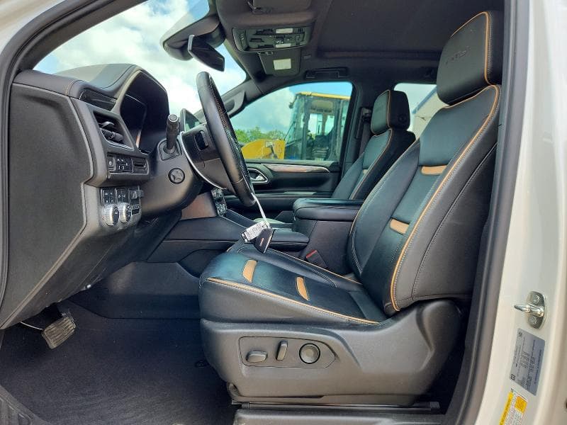 2023 GMC YUKON AT4 7