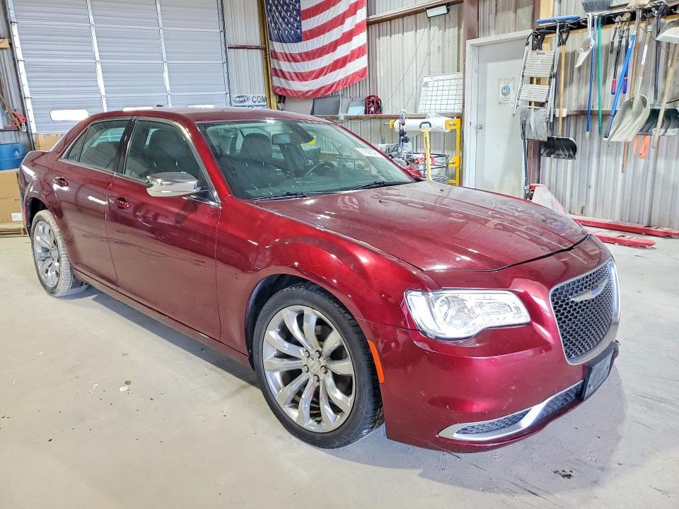 2018 CHRYSLER 300 TOURING 4