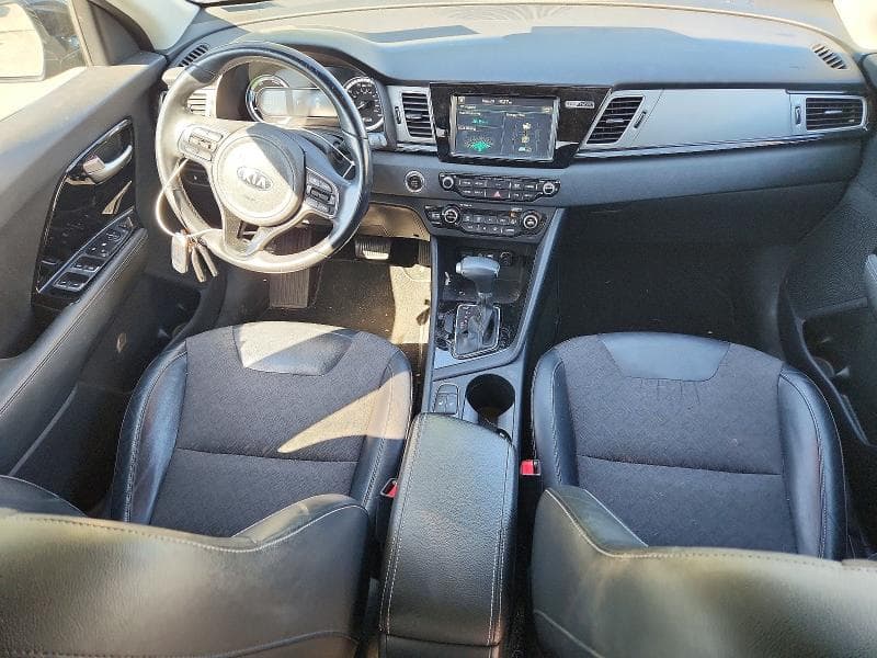 2017 KIA NIRO EX 8