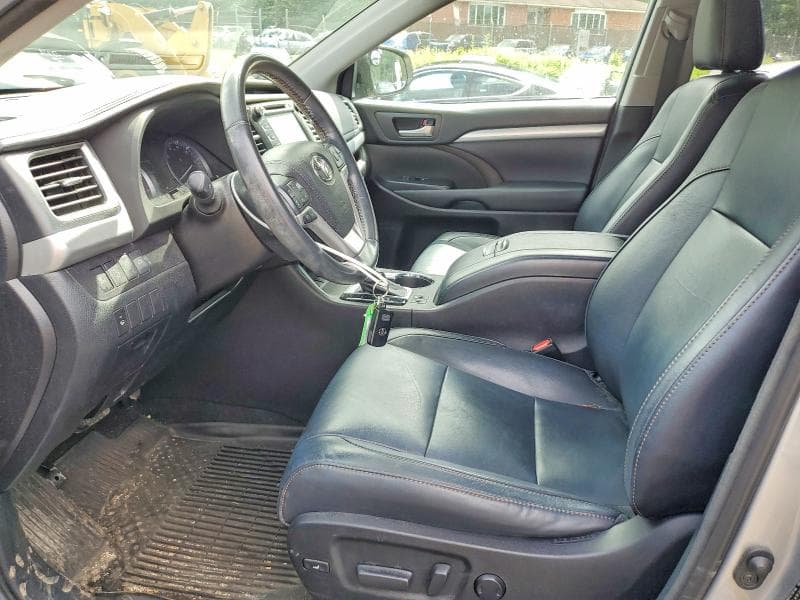 2018 TOYOTA HIGHLANDER XLE 7