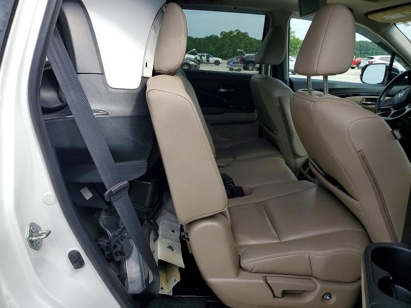 2020 HONDA PILOT TOURING 11