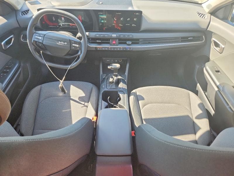 2025 KIA K4 LXS 8