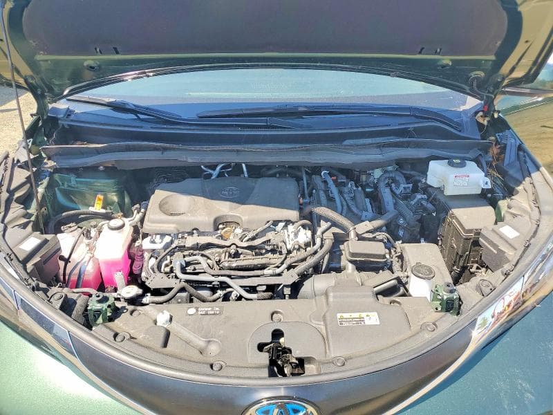 2025 TOYOTA SIENNA LE 12