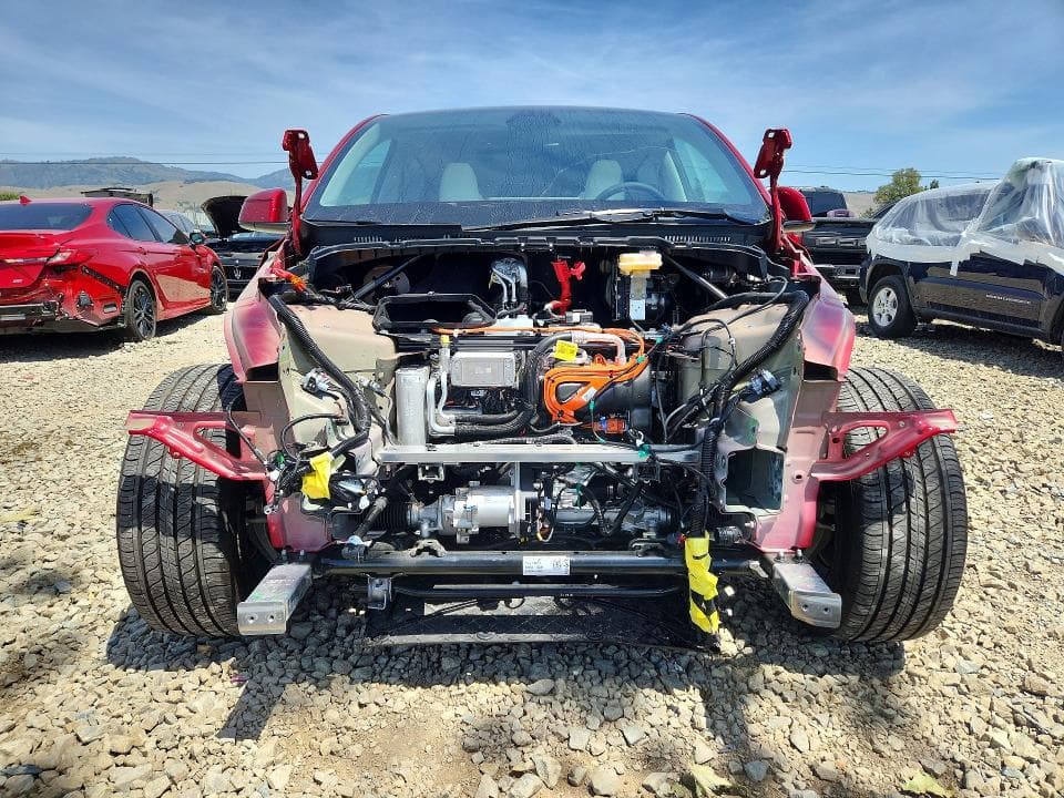 2026 TESLA MODEL Y 5