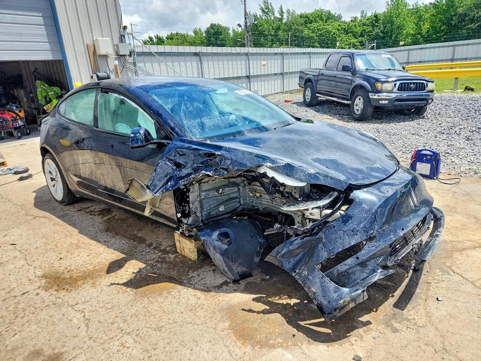 2022 TESLA MODEL 3 4