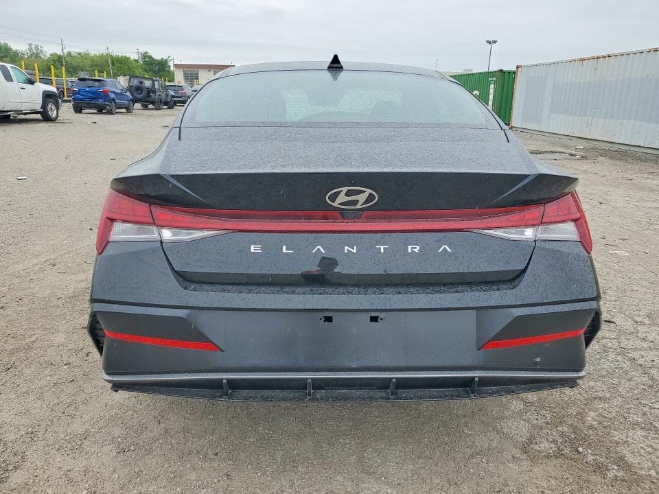 2025 HYUNDAI ELANTRA SEL 6