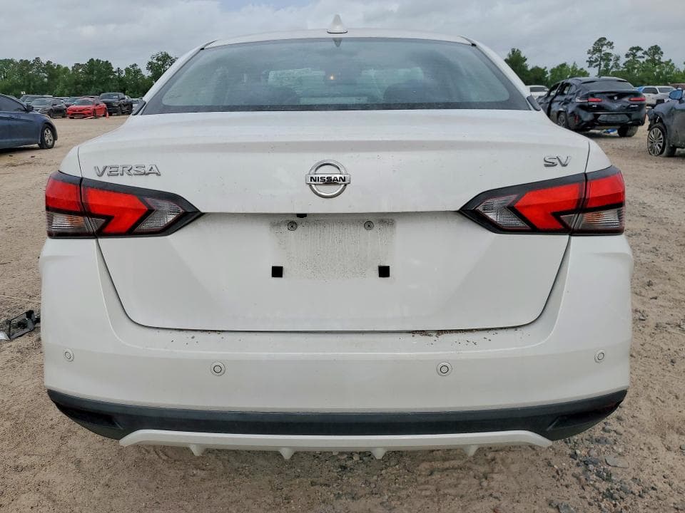 2022 NISSAN VERSA SV 6