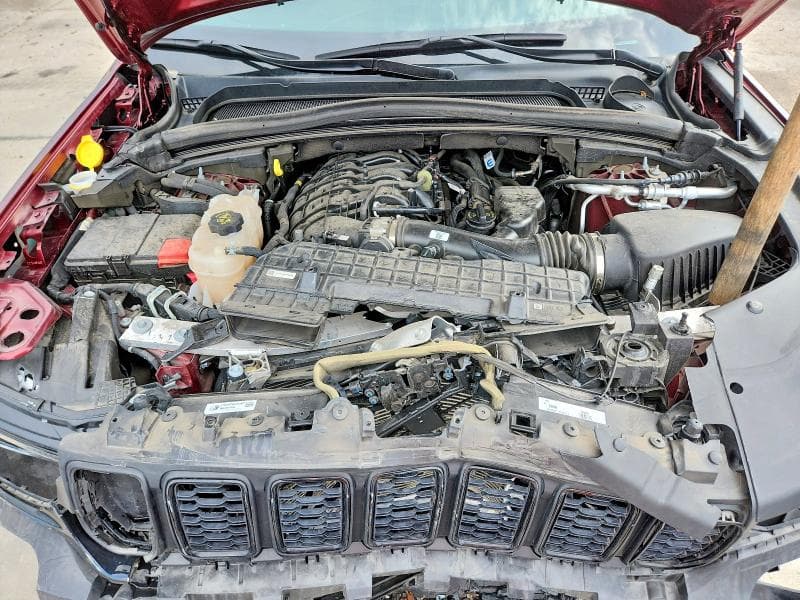 2023 JEEP GRAND CHEROKEE LAREDO 12