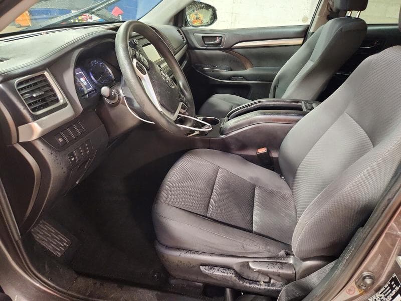 2019 TOYOTA HIGHLANDER LE 7