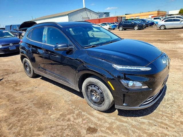 2023 HYUNDAI KONA SE 4