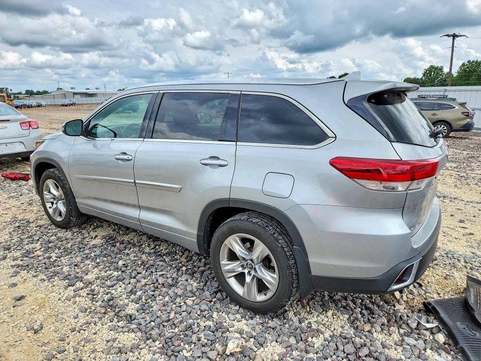 2017 TOYOTA HIGHLANDER LIMITED 2