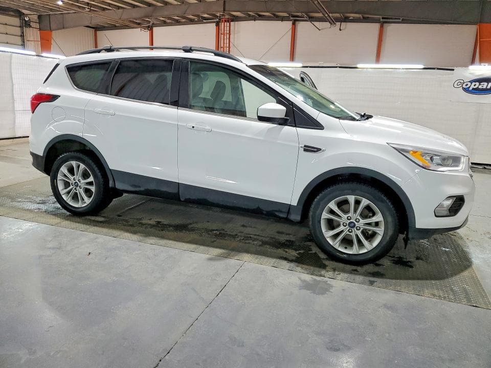 2019 FORD ESCAPE SEL 4