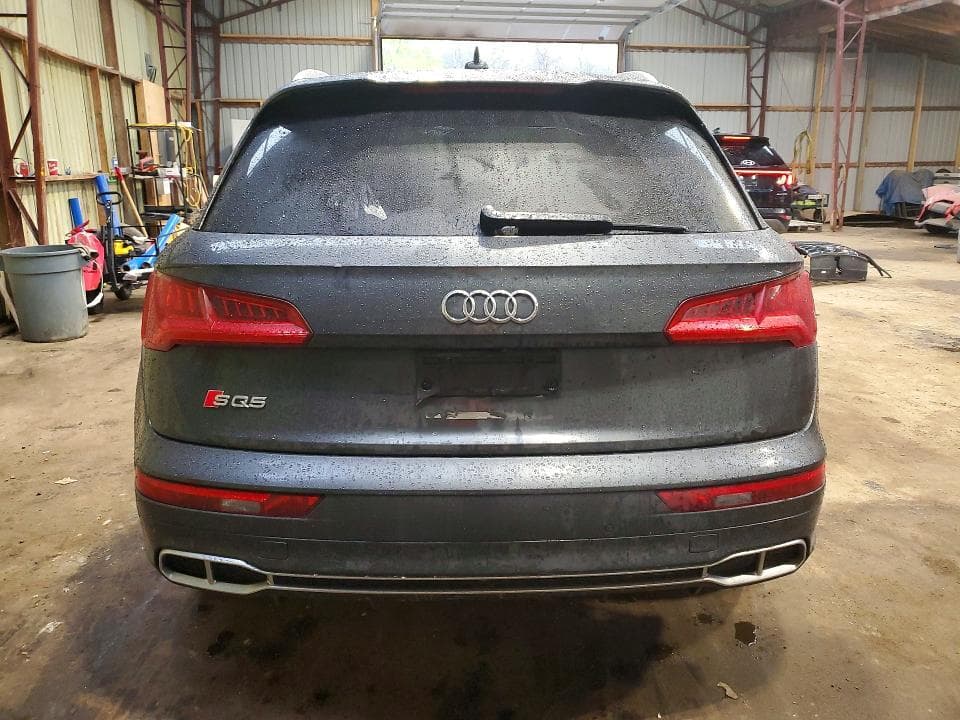 2018 AUDI SQ5 6