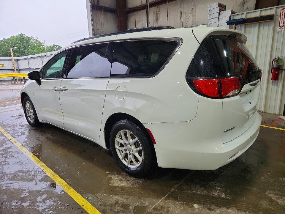 2020 CHRYSLER VOYAGER LXI 2
