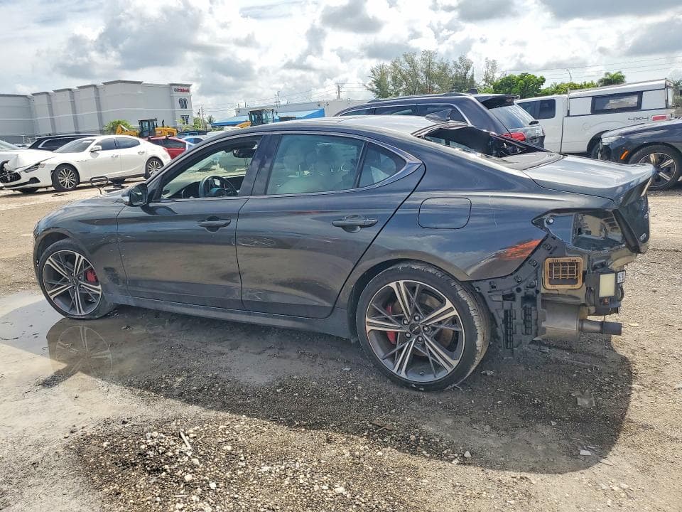 2025 GENESIS G70 2.5T SPORT PRESTIGE 2