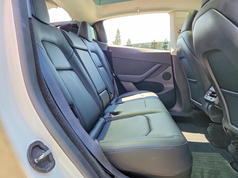 2024 TESLA MODEL Y 10