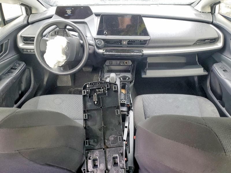 2024 TOYOTA PRIUS LE 8