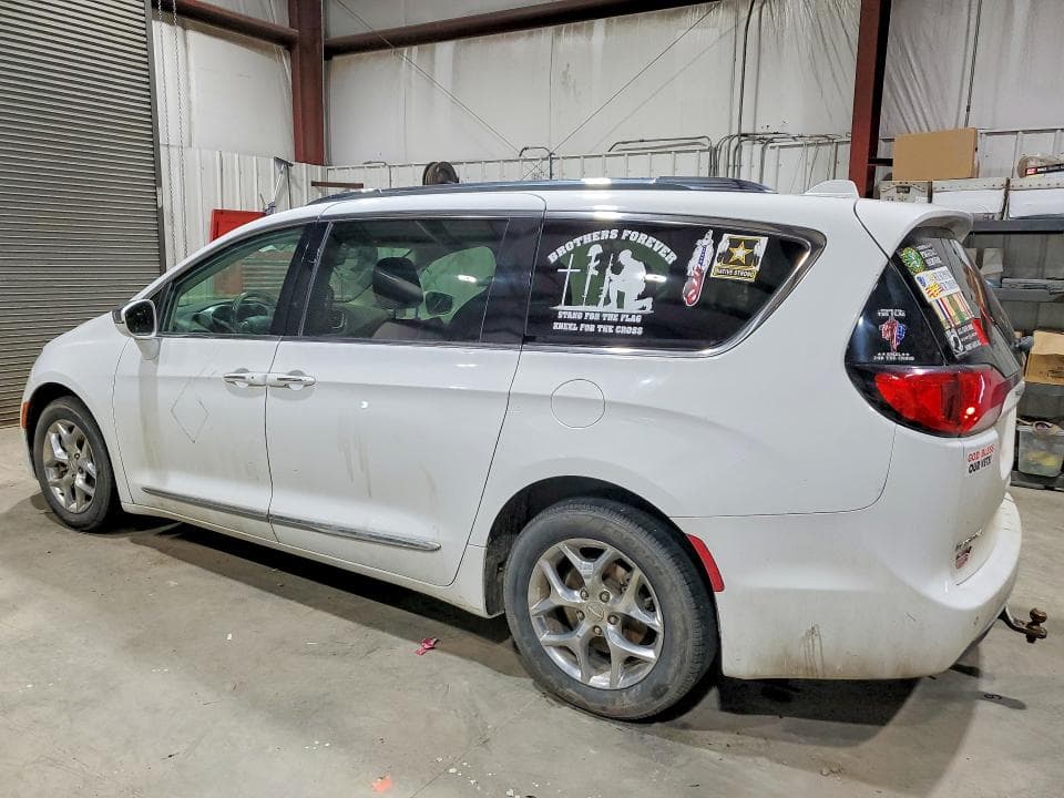 2018 CHRYSLER PACIFICA LIMITED 2