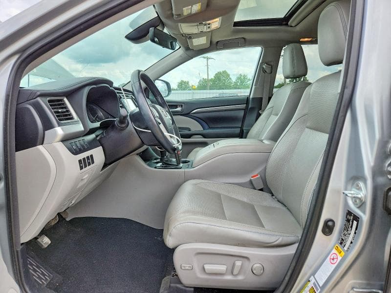 2017 TOYOTA HIGHLANDER LIMITED 7