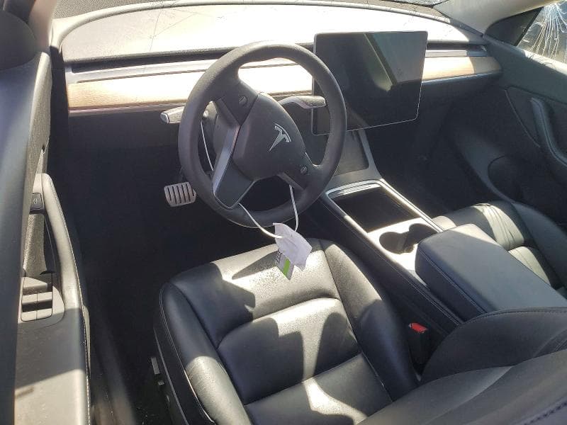 2022 TESLA MODEL Y 8