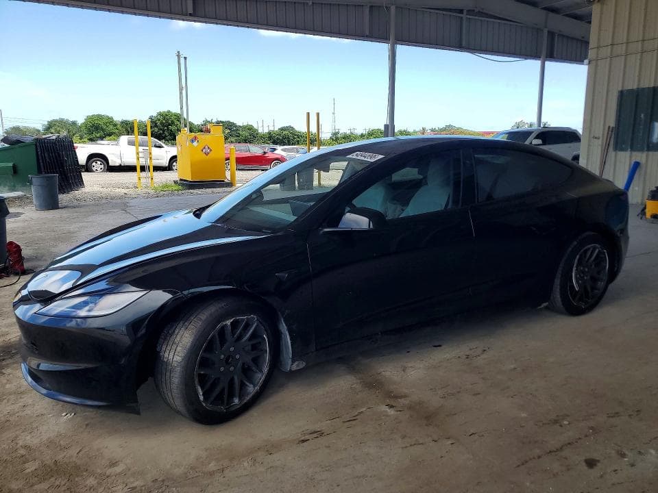 2025 TESLA MODEL 3 - 1