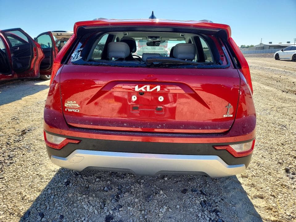 2024 KIA NIRO EX 6
