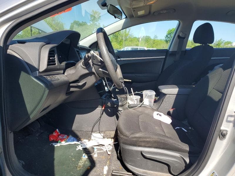 2019 HYUNDAI ELANTRA SE 7